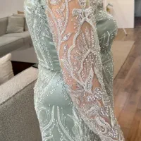 لباس مجلسی|لباس|ری, اقدسیه|دیوار