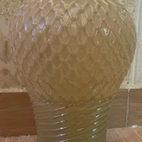 گلدان شیشه ایی