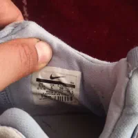 کفش|کیف، کفش، کمربند|ایوان, |دیوار