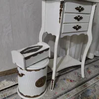 میز تلفنی و جا دستمال کاغذی و سطل