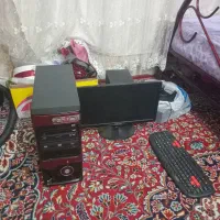 سیستم کامپیوتر باتمام وسایل