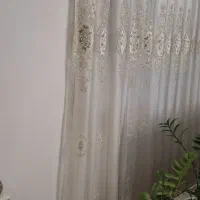 پرده حریر گلدوزی شده