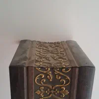 کتیبه چوبی قهوه ای|پرده، رانر، رومیزی|مهدی شهر, |دیوار