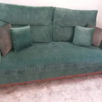 کاناپه سه نفره در حد نو خیلی تمیز وسالم