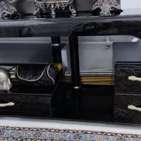 میز تلویزیون شیشه ای