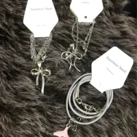 گردنبند شب یلدا پاپیونی