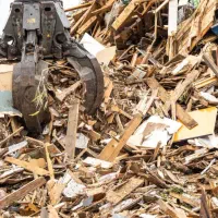 ضایعات چوب در کارخانه تسویه نقدی|عمده‌فروشی|شهرضا, |دیوار