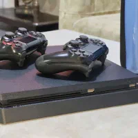 ps4 slim 1tb با دو دسته اورجینال