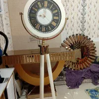 ساعت ایستاده