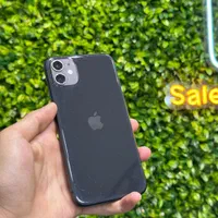 اپل iPhone 11 با حافظهٔ ۱۲۸ گیگابایت