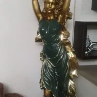 مجسمه و چراغ تزئینی