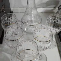 دو دست جام وتنگ  شراب خوری