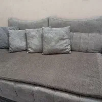 مبل هفت نفره+میز وسط و دوتا عسلی