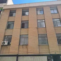 سهروردی ۹۰۰ متر بنا در۴طبقه مناسب همه کار