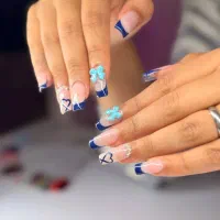 خدمات ناخن،کاشت،ترمیم