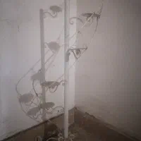 پایه گل فرفورژه فلزی