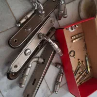 قاب دستگیره درب چوبی ساختمان