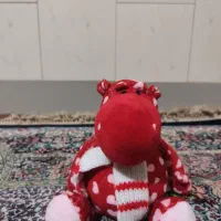 عروسک کودک|اسباب‌بازی بچه|رباط‌کریم, رباط‌کریم|دیوار