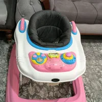 روروعک و گهواره نوزاد