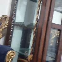 بوفه قهوه ای