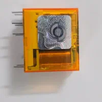 رله شیشه ای کتابی فیندر ۱۱۰ ولت ای سی، ۸ آمپر