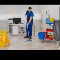 نظافتچی آقا راه پله وغیره