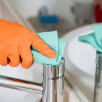 نظافتچی خانم بسیار تمیز و مسلط به آشپزی