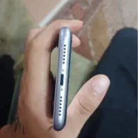 ایفون ۱۱ نرمال