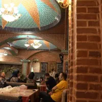 کارگرساده در آشپزخانه رستوران ایرانیان نیازمندیم