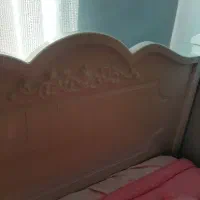 تخت ام دی اف