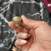 گردنبد و انگشتر|بدلیجات|نیشابور, پنجراه|دیوار