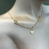 مدلینگ و ادمین وحسابدارخانم. درطلافروشی