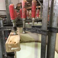 نجار ماهر و کارگر ساده