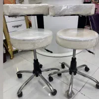 قیمتها روی اجناس زده شده تمامی اجناس در حد نو هست