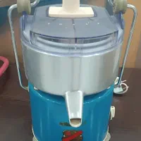 آبمیوه گیری برقی برند شارپ ژاپن قدیمی ترتمیز|آبمیوه‌گیر و آب‌مرکبات‌گیر|سبزوار, کوی بهار|دیوار