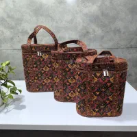 جافلاکسی وباکس های لباس سنتی