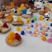عروسکای مینیمال  خمیری رزینی شب تاب
