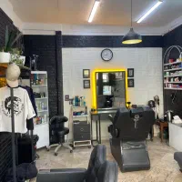 ارایشگر نیمه ماهر و اجاره صندلی|استخدام درمانی، زیبایی، بهداشتی|تهران, فلاح|دیوار