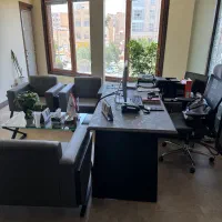 مدیر داخلی خانم منشی اداری