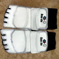 لباس تکواندو|لباس|کمیجان, |دیوار