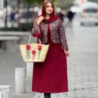 سارافون کت یلدایی زنانه طرح سنتی زرشکی