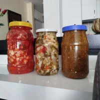 تولید انواع ترشیجات خوشمزه و درجه یک