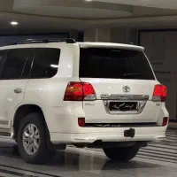 لندکروز ۲۰۱۰ بیرنگ استثنایی نیوفیس ۲۰۱۳،