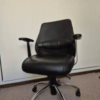 صندلی اداری کاملا سالم