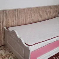 تخت و تشک یکنفره