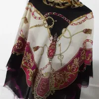روسری|لباس|اصفهان, باتون|دیوار