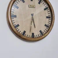 ساعت دیواری