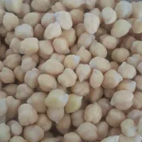 نخود ابگوشتی.کیلوی ۲۰۰ تومان