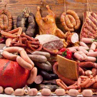 پخش فراورده های گوشتی و خیارشپر