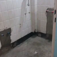 نصب کاشی و سرامیک و رفع نم سرویس ها و بند کشی|خدمات پیشه و مهارت|محمدشهر, همایون ویلا|دیوار